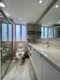Housing image — Bathroom