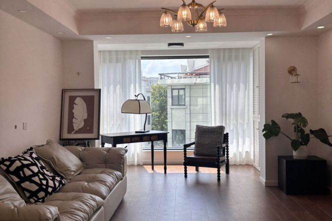 3BR Apartment in Xujiahui (L4/L11)