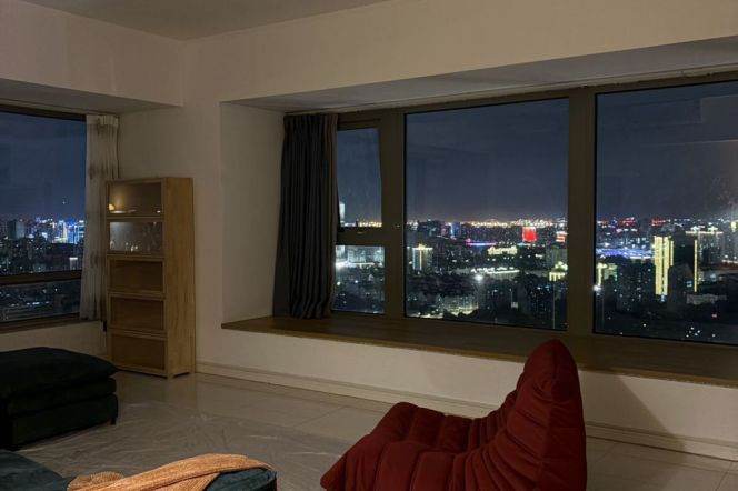 High-Floor 4BR Apartment near Zhenru Metro (L11/L14)