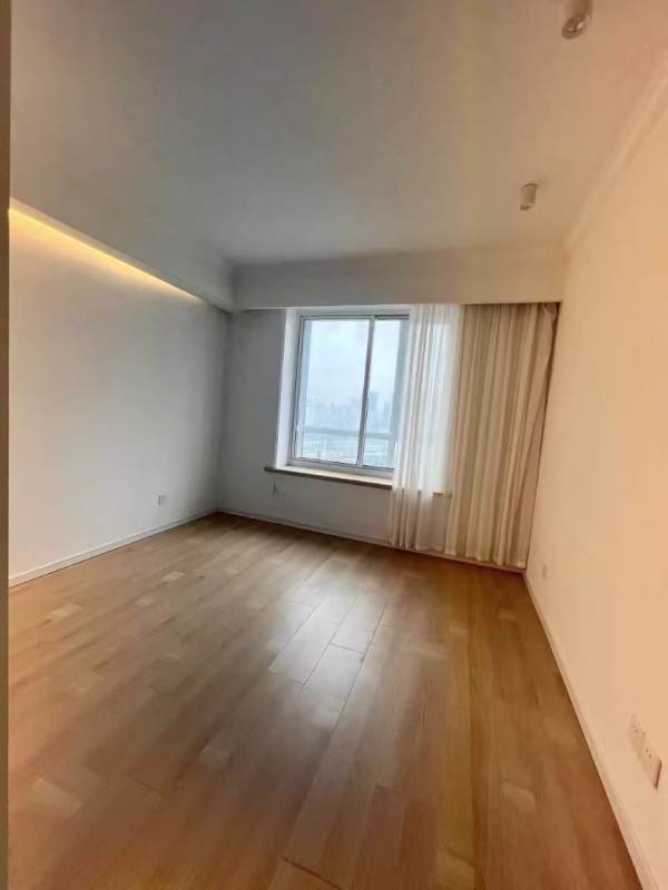 Housing image — Bedroom
