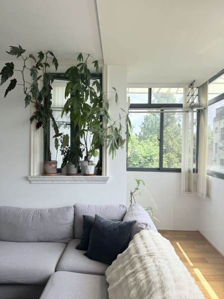 Housing image — Living Room