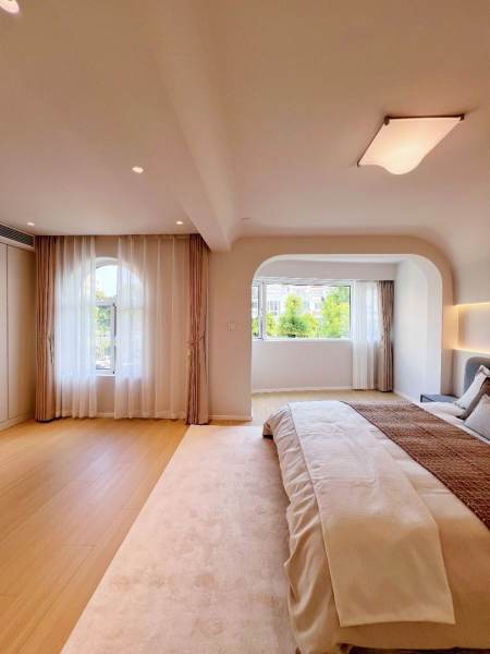 Housing image — Bedroom