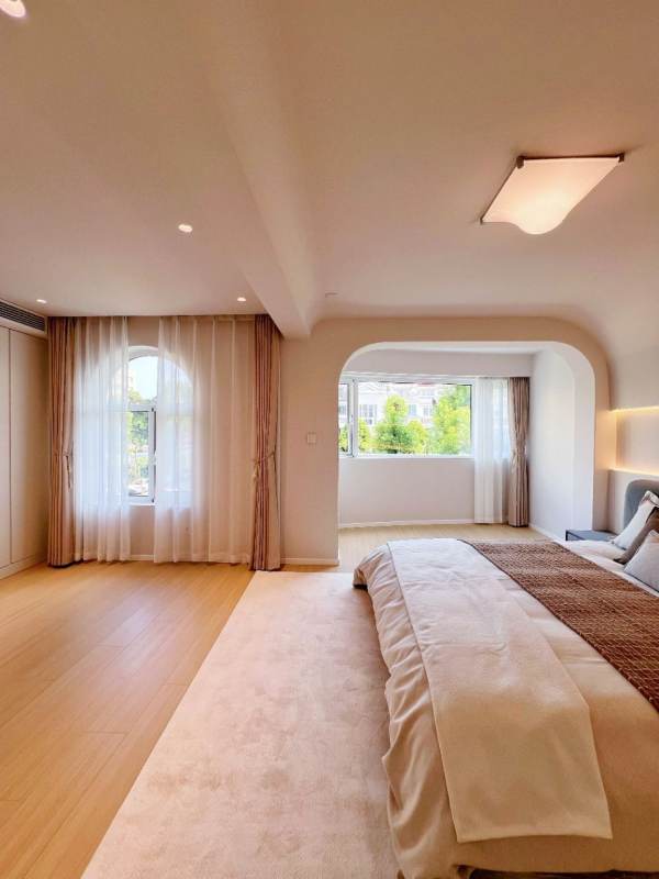Housing image — Bedroom