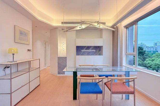 Spacious 3BR Apartment in Gubei with Green View