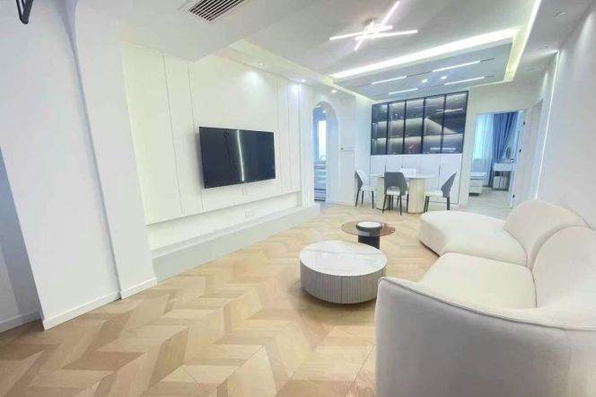 3BR Apartment in Jing'an (L2/L12/L13)