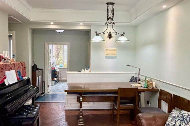 4BR Lane House in Old Xuhui (L1/L7)