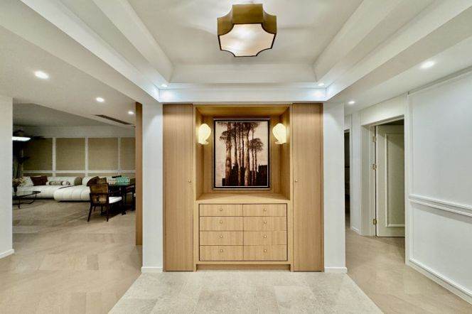 Spacious 3BR Apartment near Shangcheng Rd Metro
