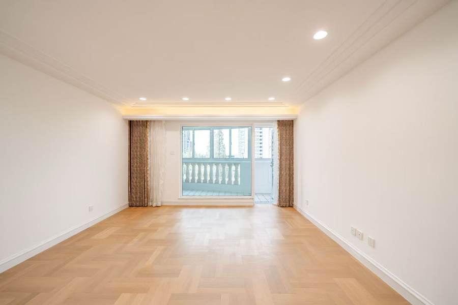 Housing image — Bedroom
