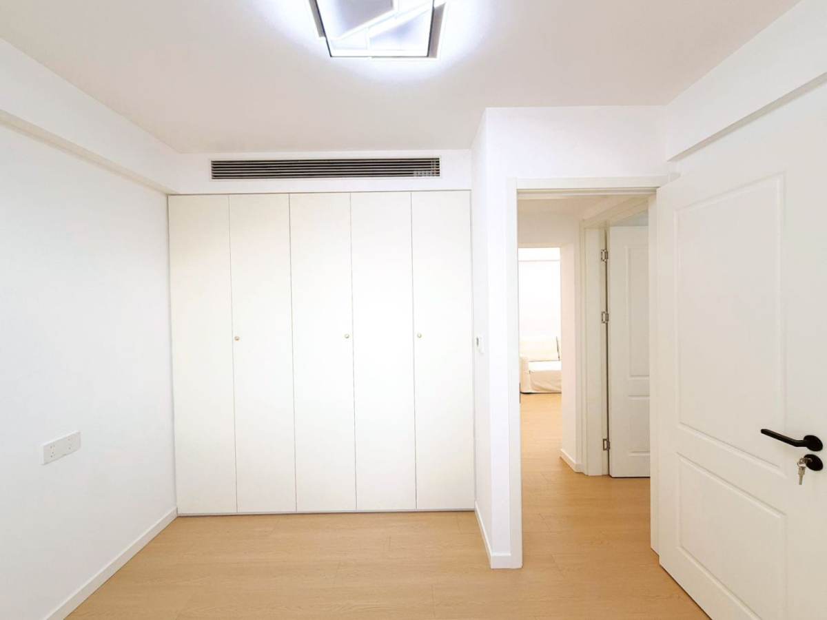Housing image — Bedroom