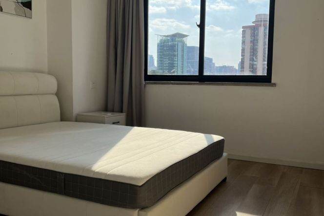 1BR Apartment in Jing'an (L2/L7/L14)
