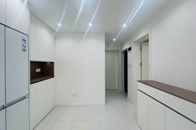 1BR Apartment in Tianshan (L2/L15)