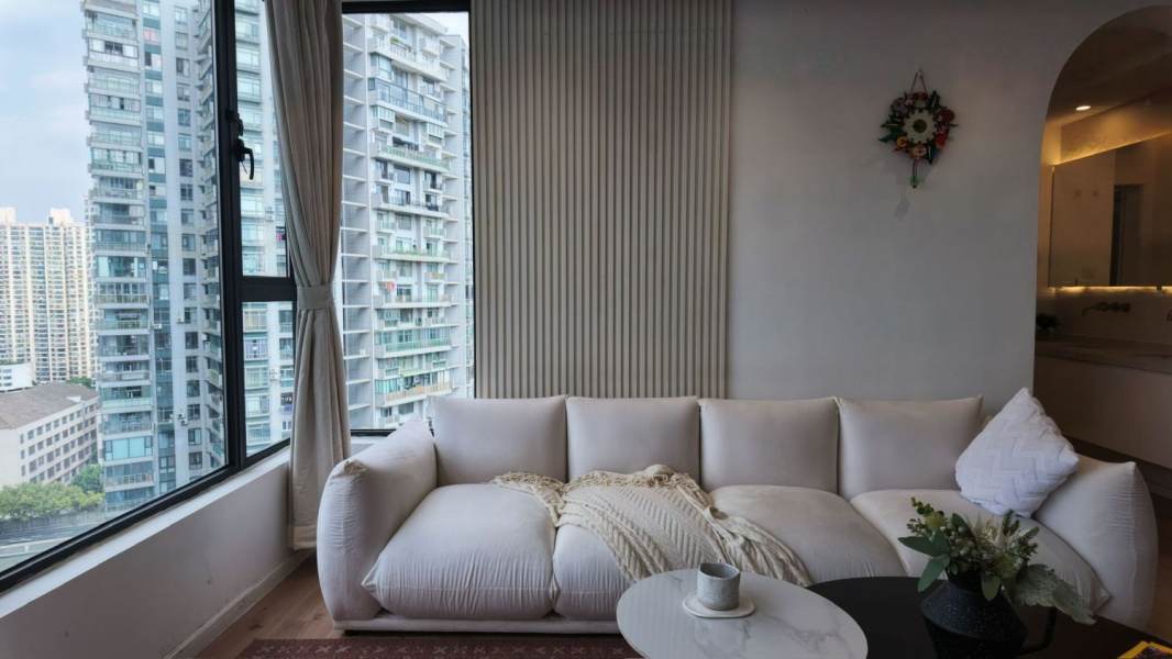 Housing image — Living Room