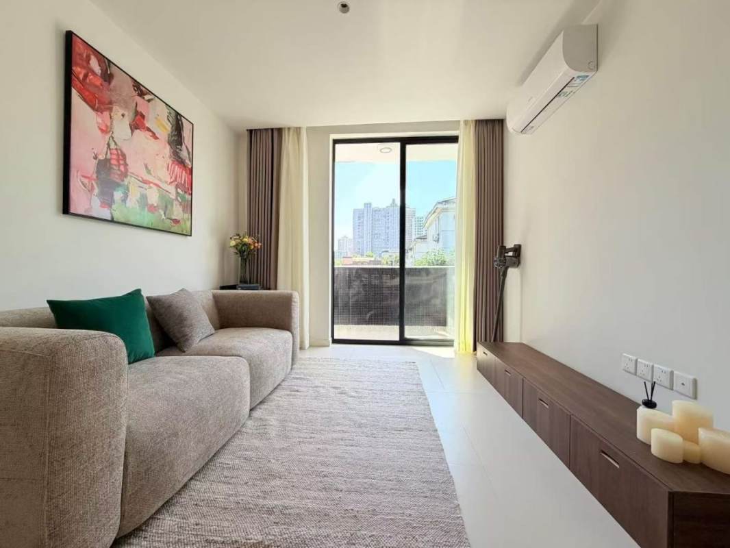 Housing image — Living Room
