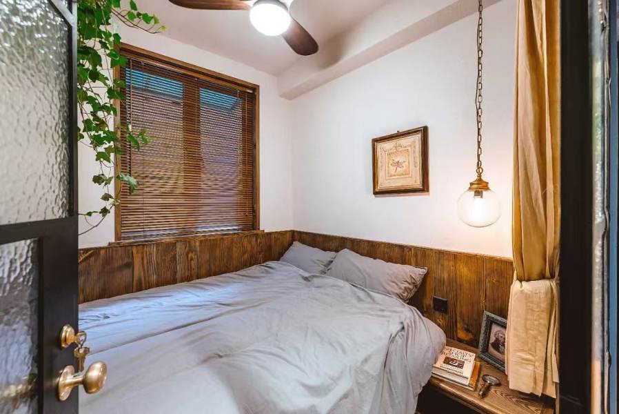 Housing image — Bedroom