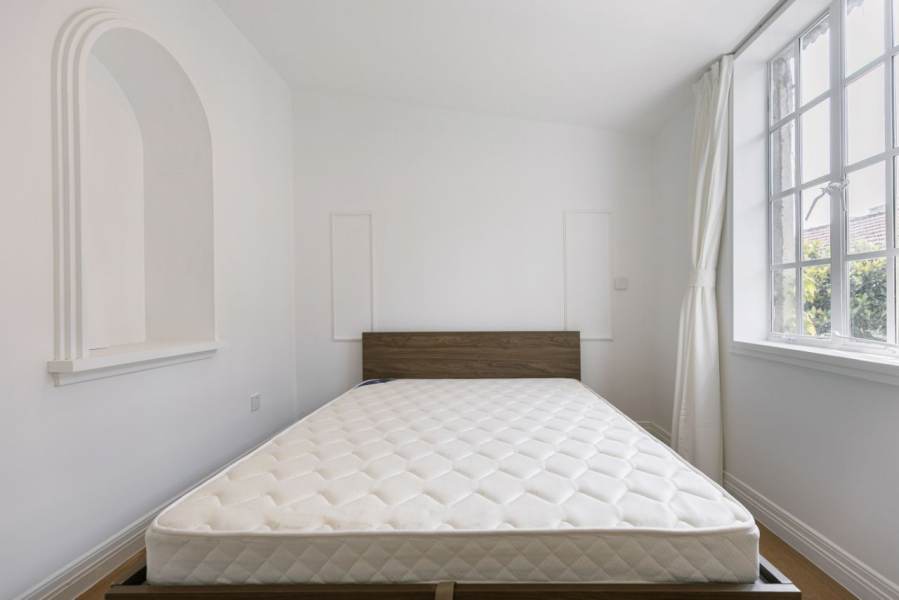 Housing image — Bedroom