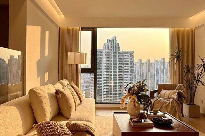 High-Floor Spacious 2BR Apartment at Brilliant City with Outstanding View (L3/L4)