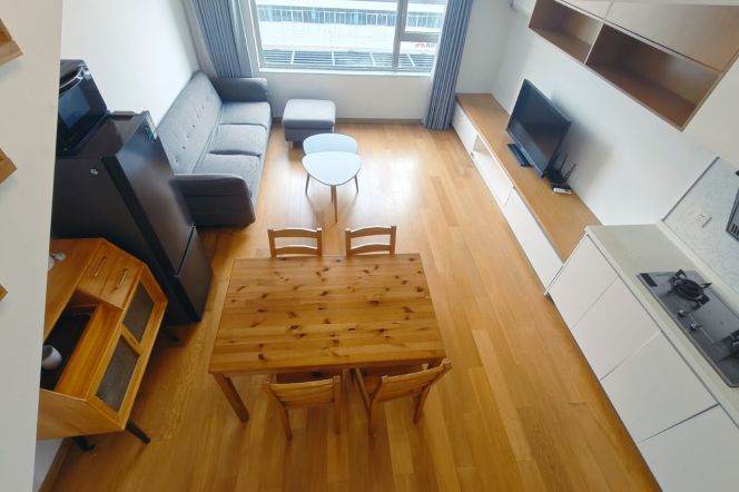 Spacious 1BR Apartment near Century Park