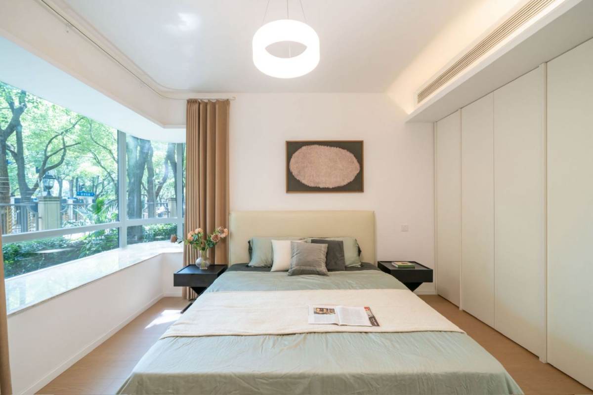 Housing image — Bedroom