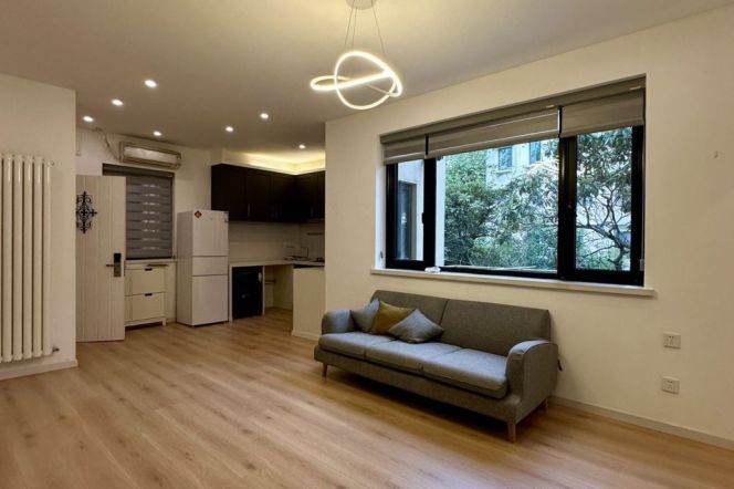 2BR Apartment in Old Xuhui (L1/L10)