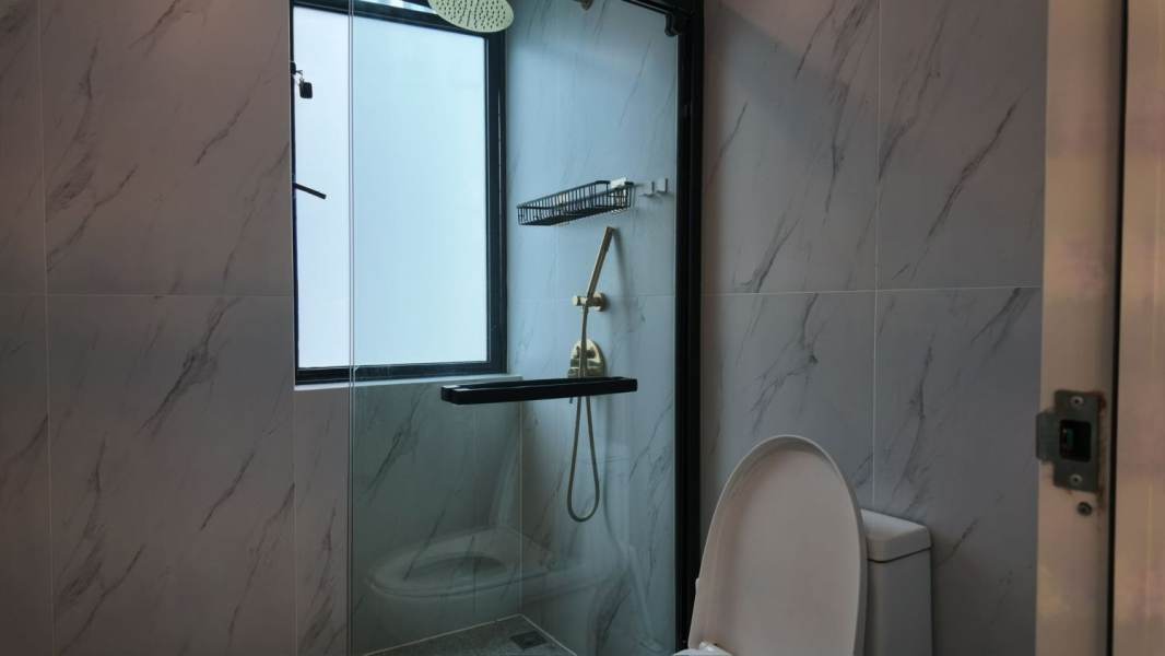Housing image — Bathroom