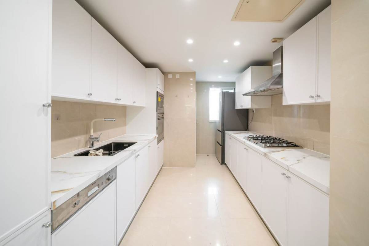 Housing image — Kitchen