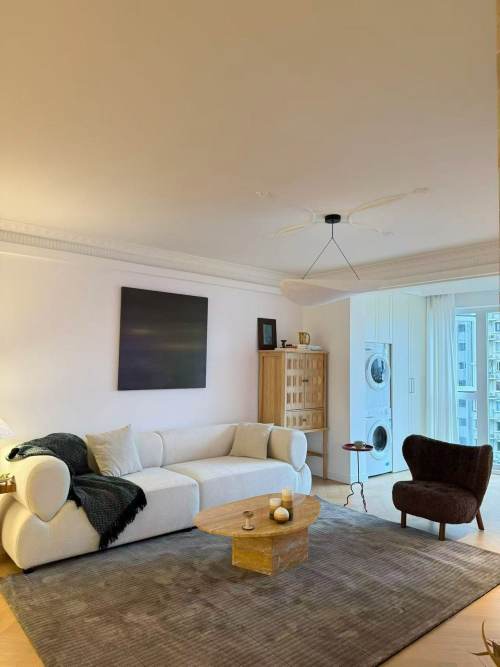 Housing image — Living Room