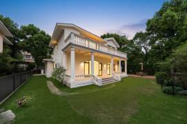 Spacious 7BR Villa near National Exhibition And Convention Center Metro with Terrace
