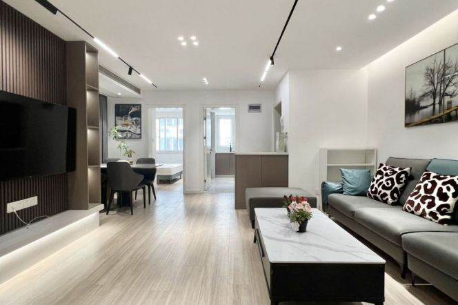 3BR Apartment at Huaye Unit (L2/L12/L13)