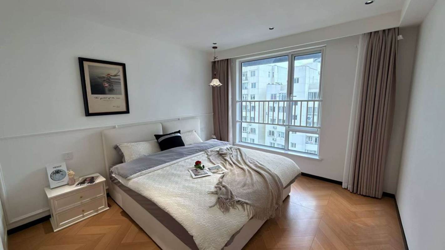 Housing image — Bedroom
