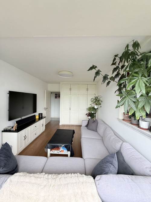 Housing image — Living Room