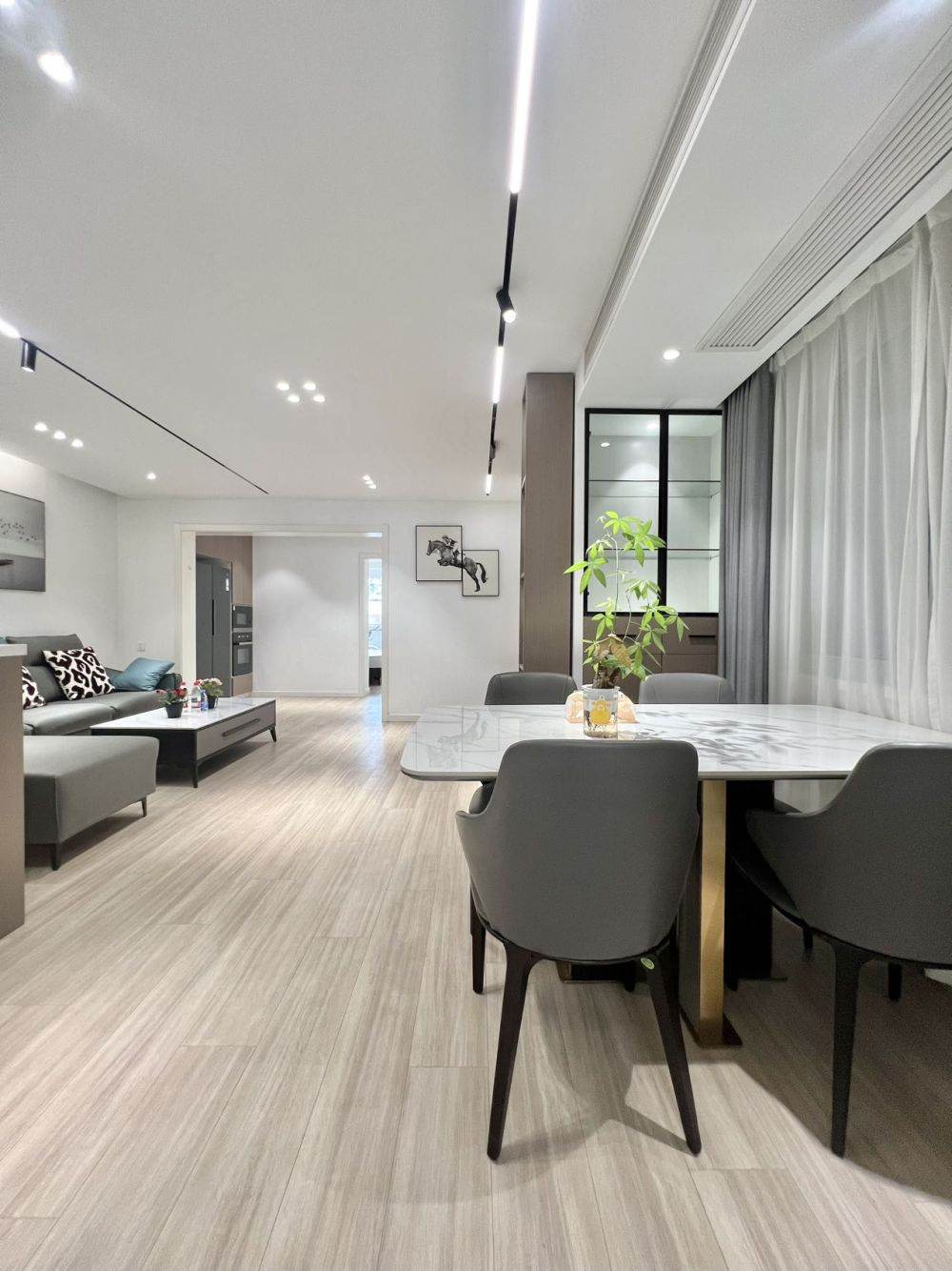 Housing image — Living Room