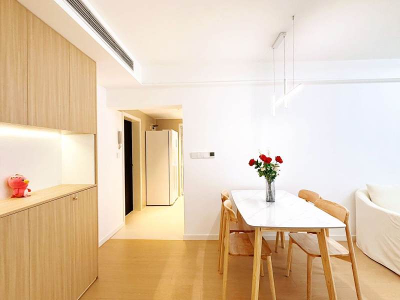 Housing image — Dining Area