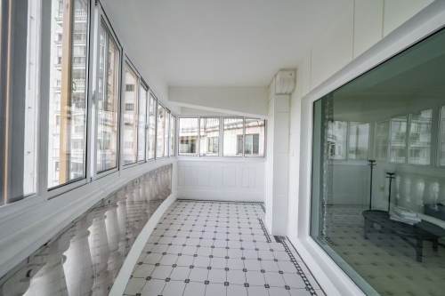 Housing image — Balcony
