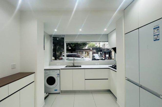 1BR Apartment in Tianshan (L2/L15)