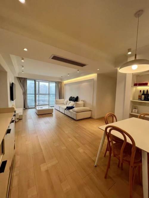 Housing image — Living Room