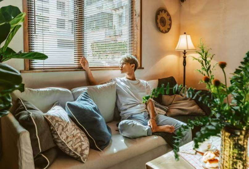 Housing image — Living Room