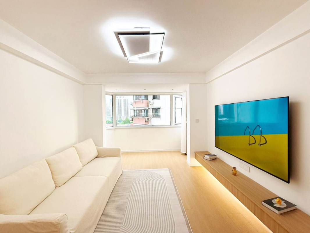 Housing image — Living Room