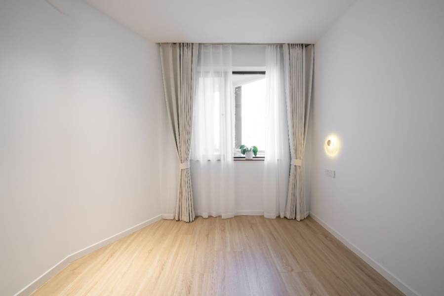 Housing image — Bedroom