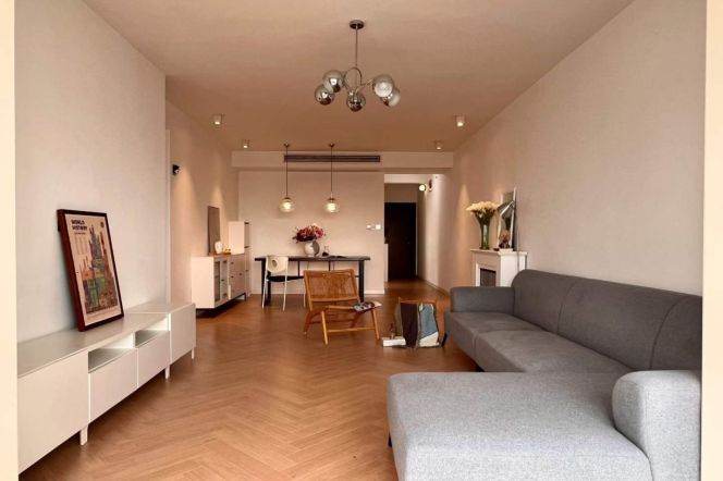 High-Floor 3BR Apartment near Jing'an Temple