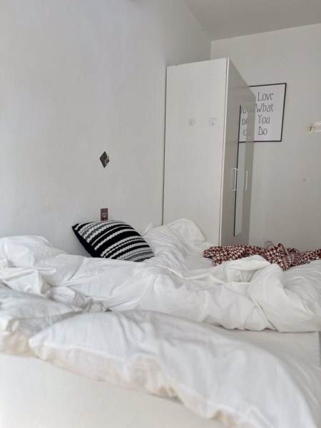 Housing image — Bedroom