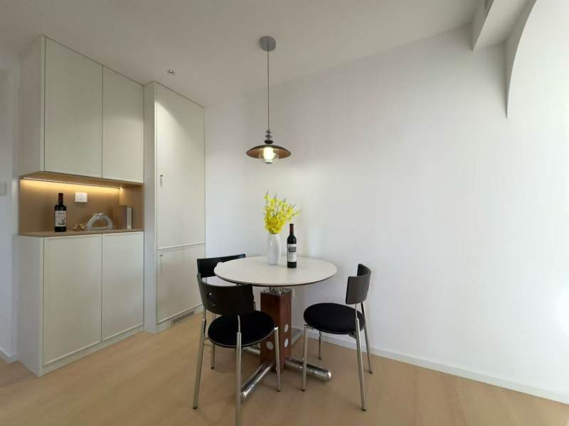 Housing image — Dining Area