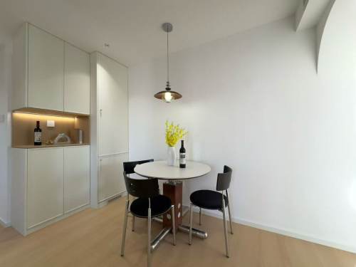 Housing image — Dining Area