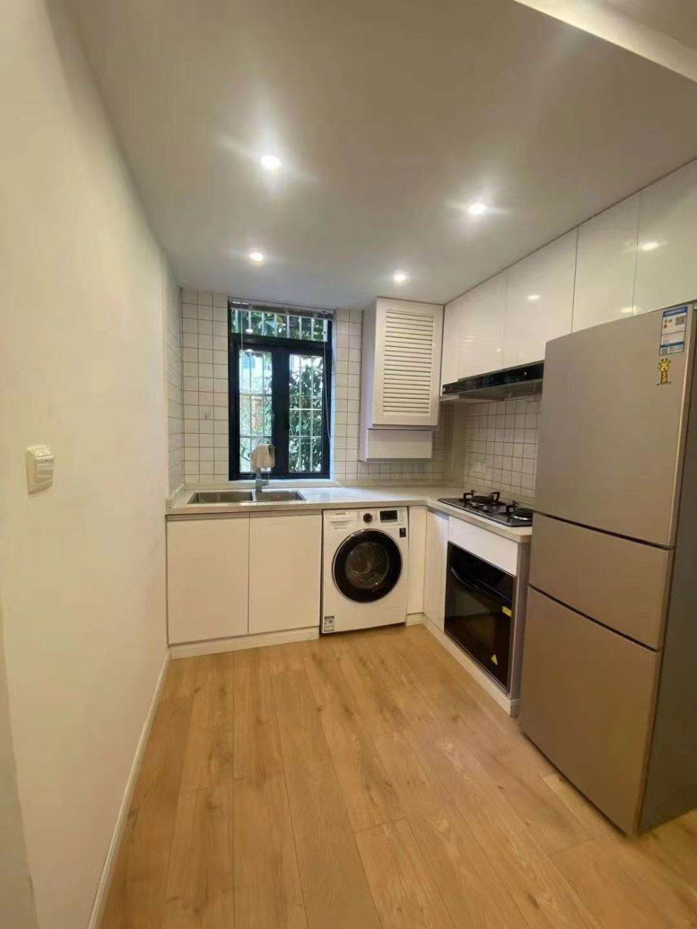 Housing image — Kitchen