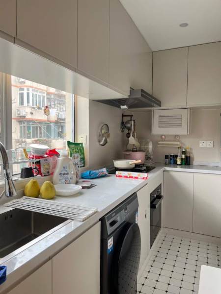 Housing image — Kitchen
