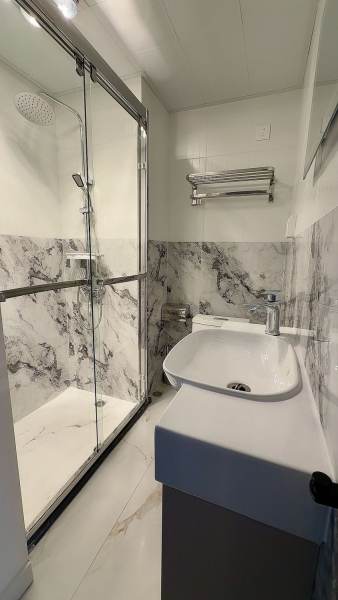 Housing image — Bathroom