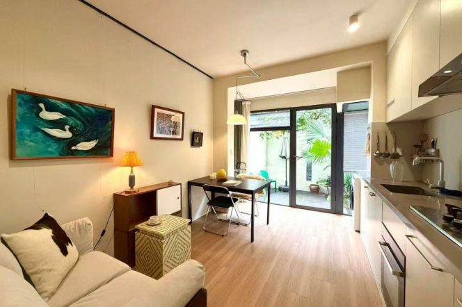 1BR Apartment in Old Xuhui with Terrace