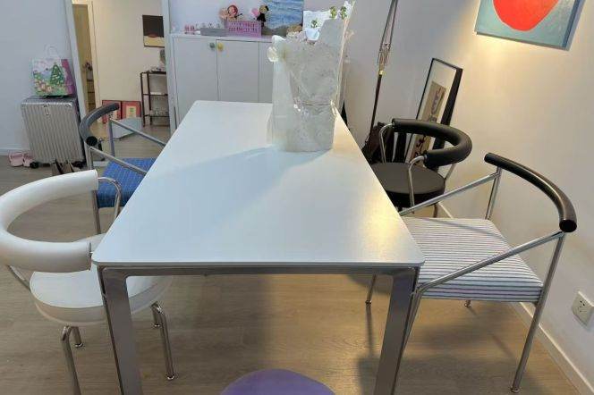 Spacious 2BR Apartment near Jiangsu Rd Metro