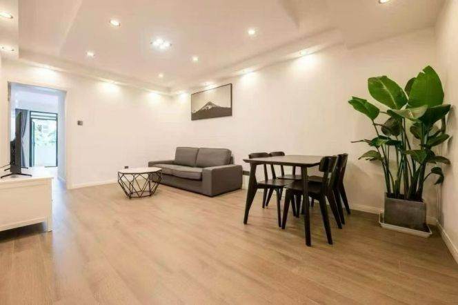 2BR Apartment in Old Xuhui