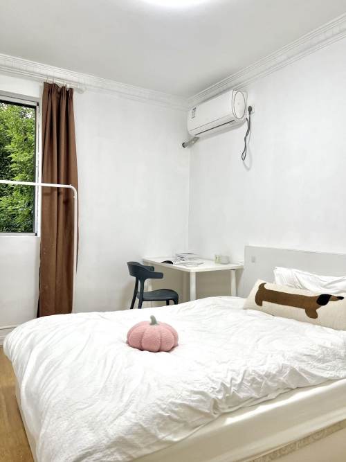 Housing image — Bedroom
