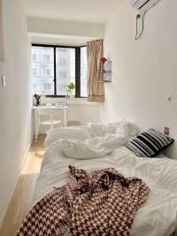 Housing image — Bedroom